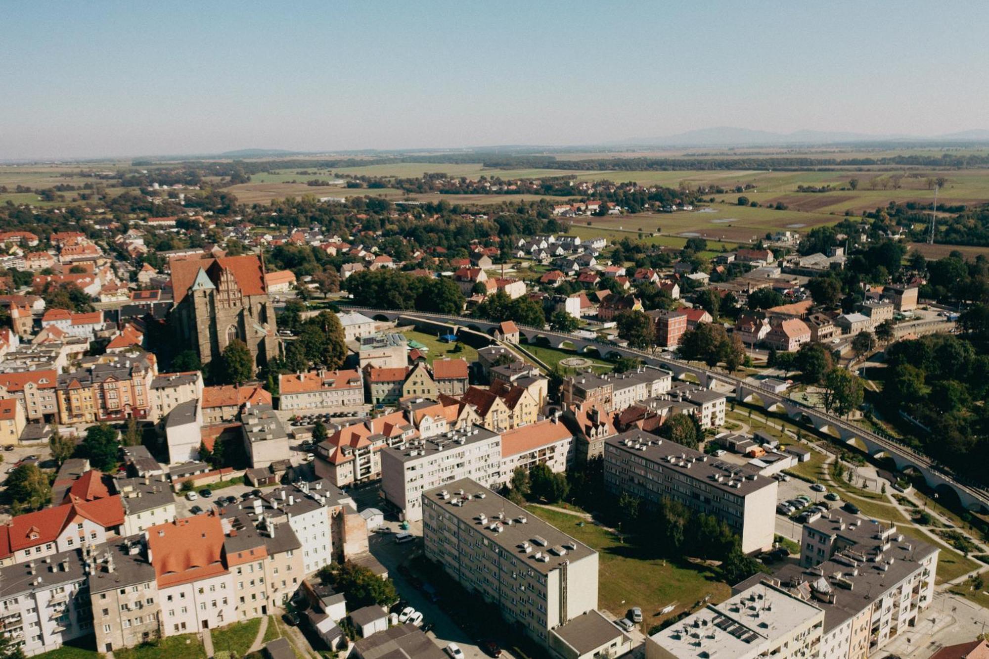 Great Polonia Strzegom City Center Bagian luar foto